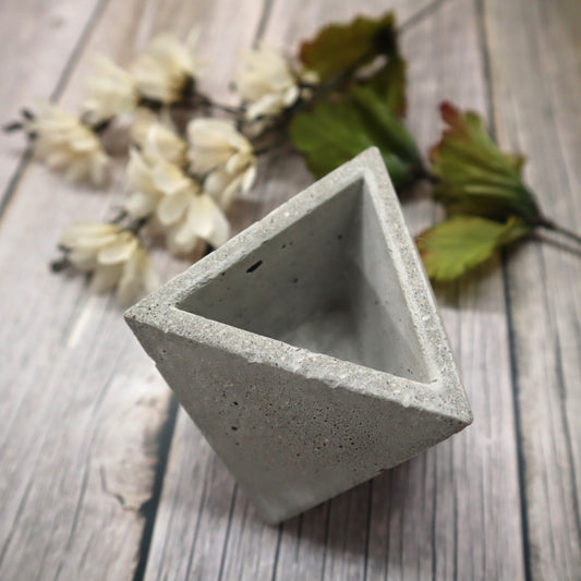 Triangle Faceted Concrete Planter